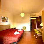 Portiglioni-cipressi Apartamento *