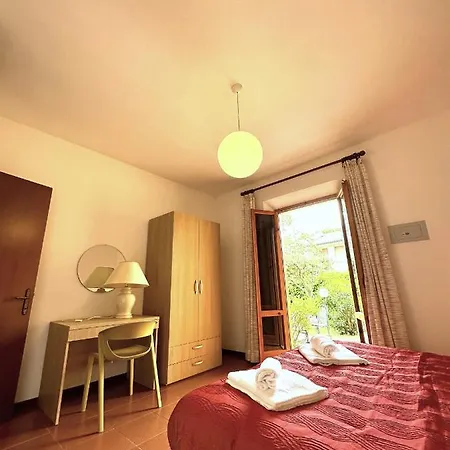Portiglioni-cipressi Apartment
