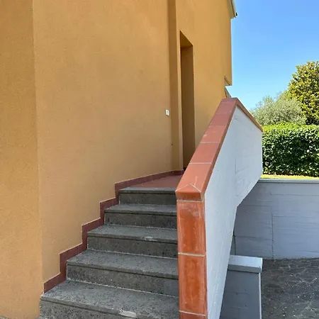 Apartment Portiglioni-cipressi *