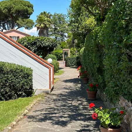 Apartment Portiglioni-cipressi
