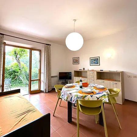 Portiglioni-cipressi Apartment