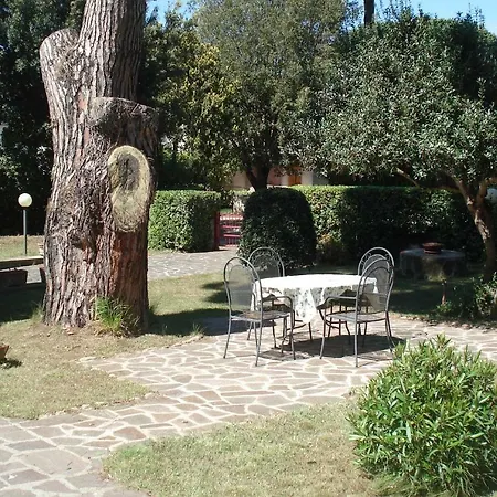 Portiglioni-cipressi *